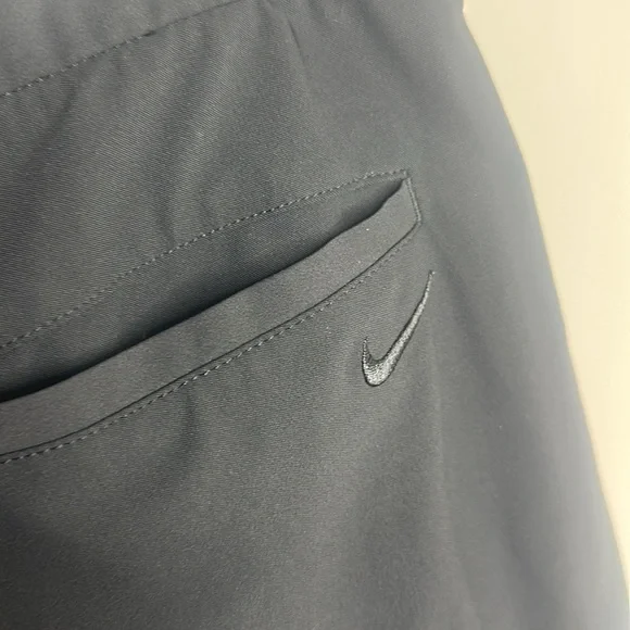 Black Nike Draw String Golf Shorts women’s M EUC - Picture 4 of 4